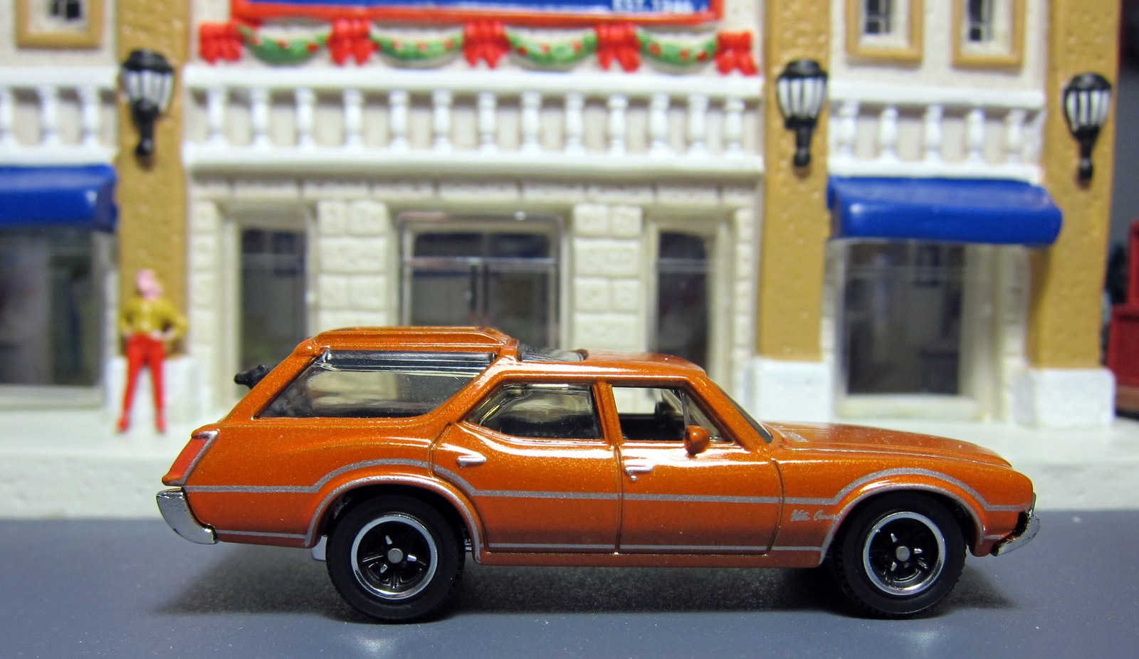 matchbox oldsmobile vista cruiser 1971