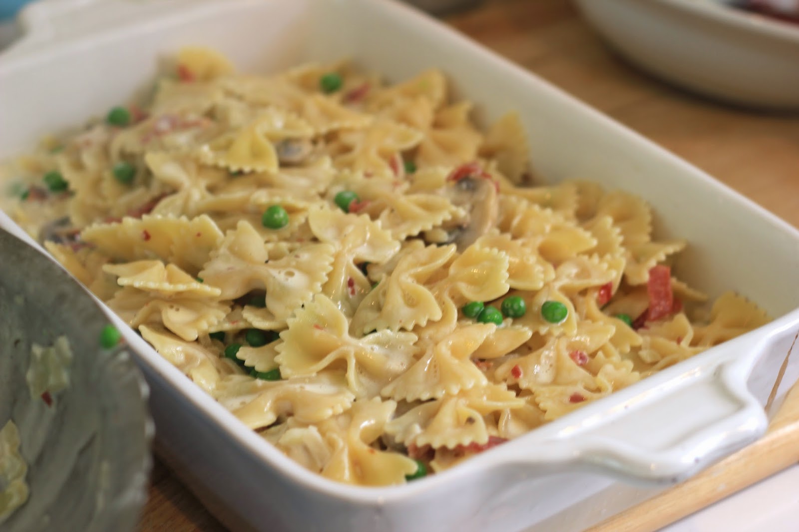 bow tie pasta with peas and chicken