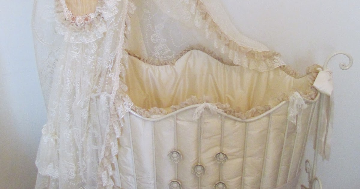 Angela Lace Victorian Style Baby Bed