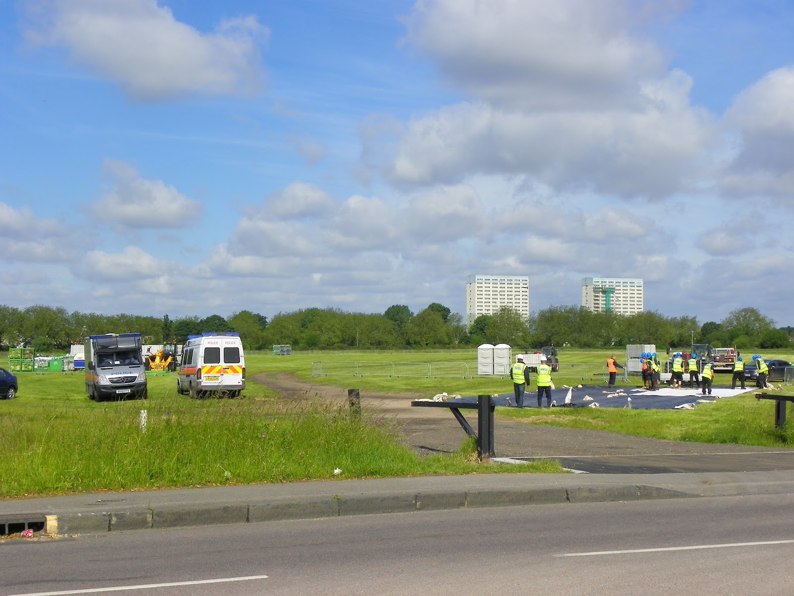 Random Blowe Work Begins on Fortress Wanstead Flats