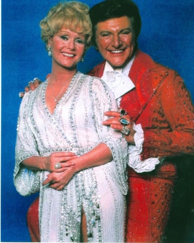 debbie+reynolds+and+liberace+real+life+photo.jpg