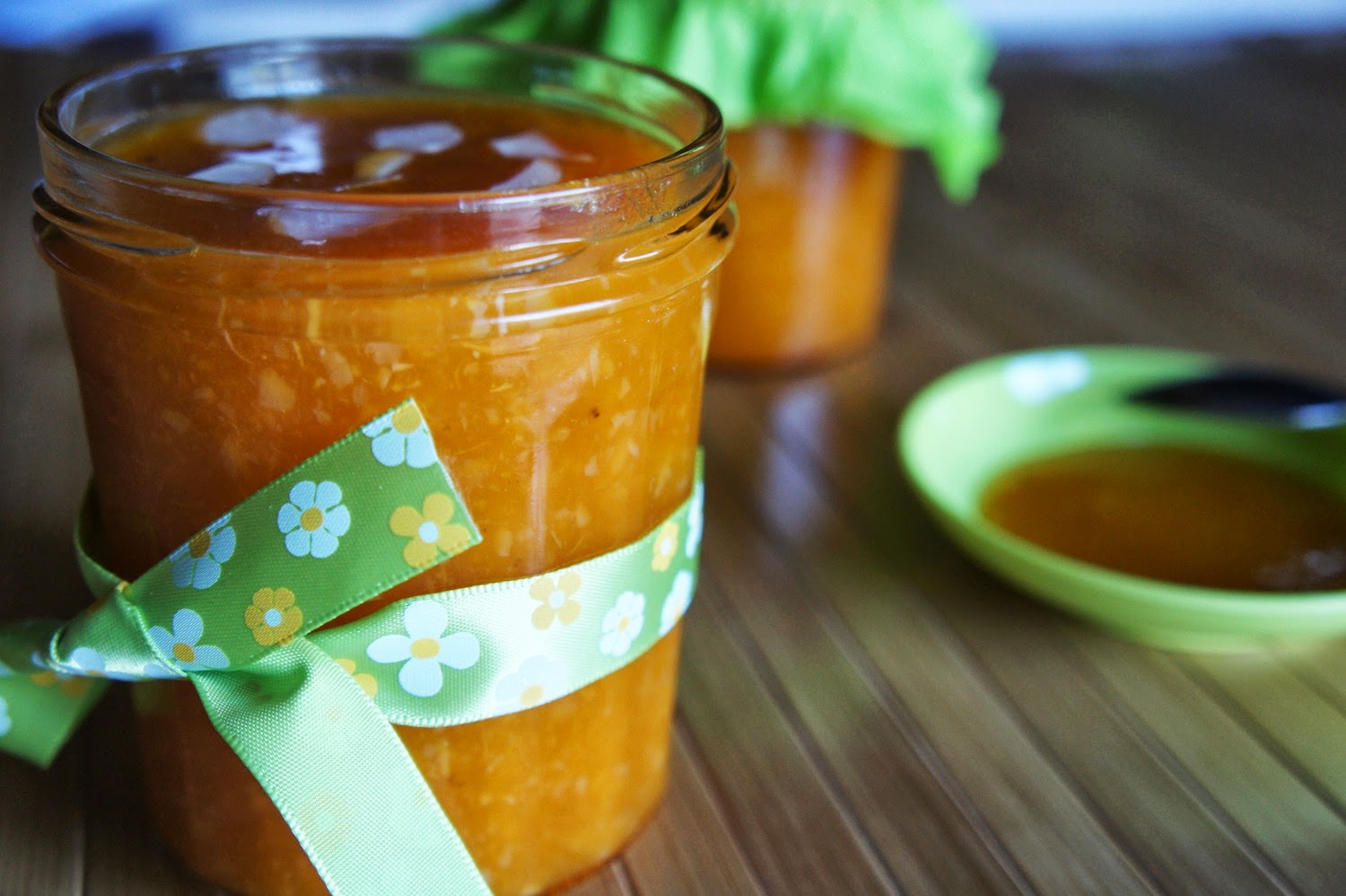 Confiture d'abricots aux amandes effilées