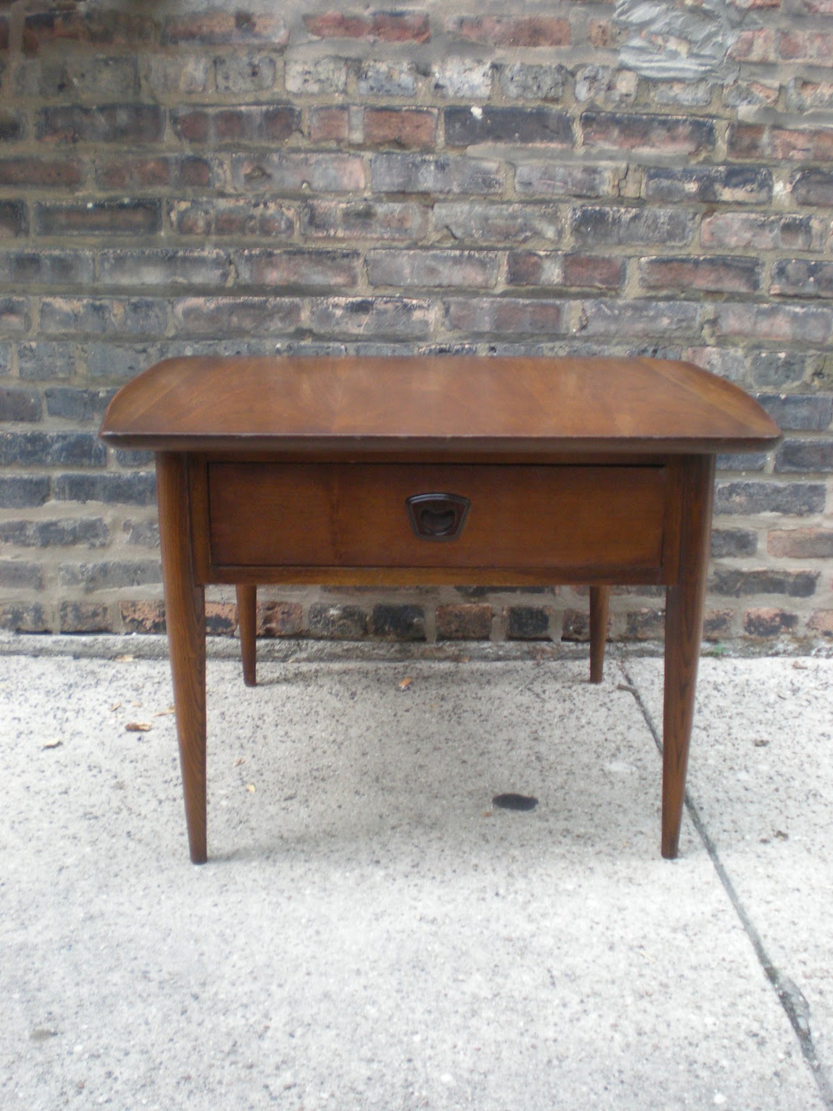 Mid Century Chicago Bassett Artisan Walnut Dual Level Swivel Coffee