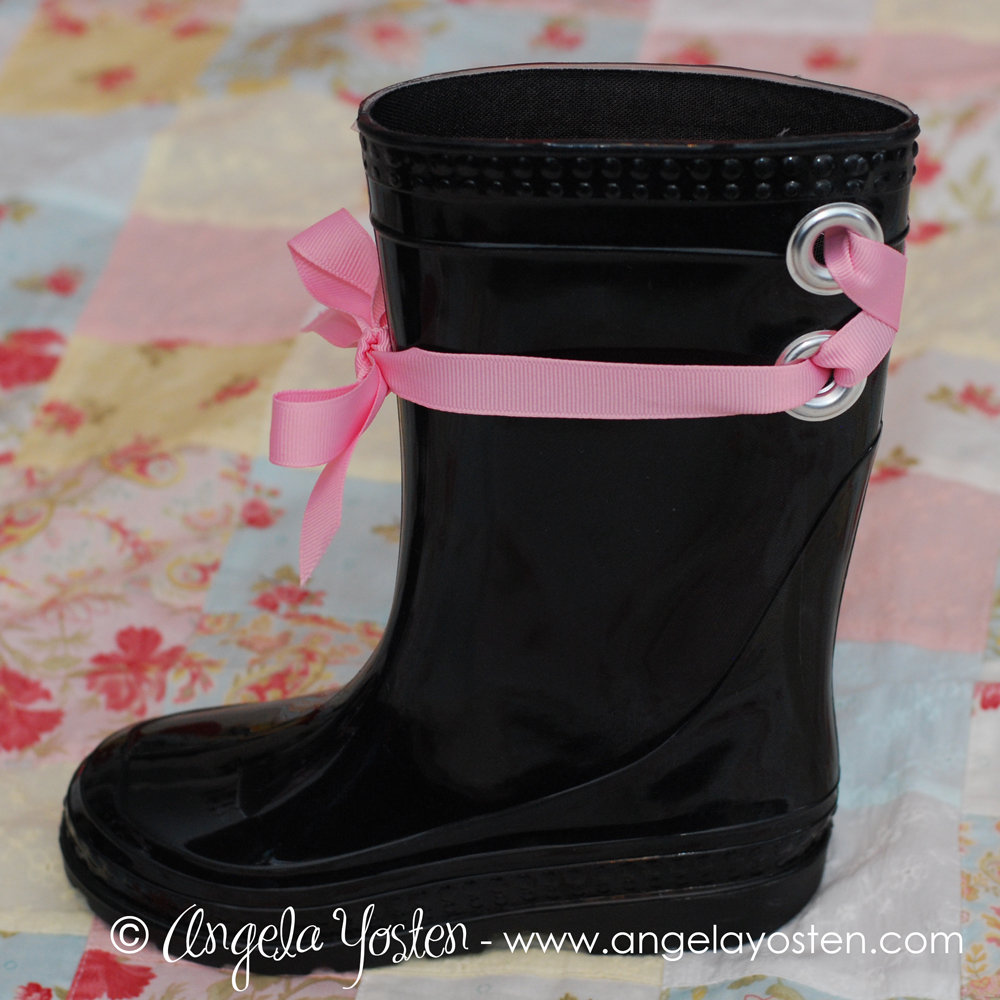 Angela Yosten April Showers... Rain Boot Tutorial