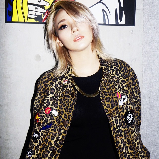 Yg Press Instiz Cl With Short Hair