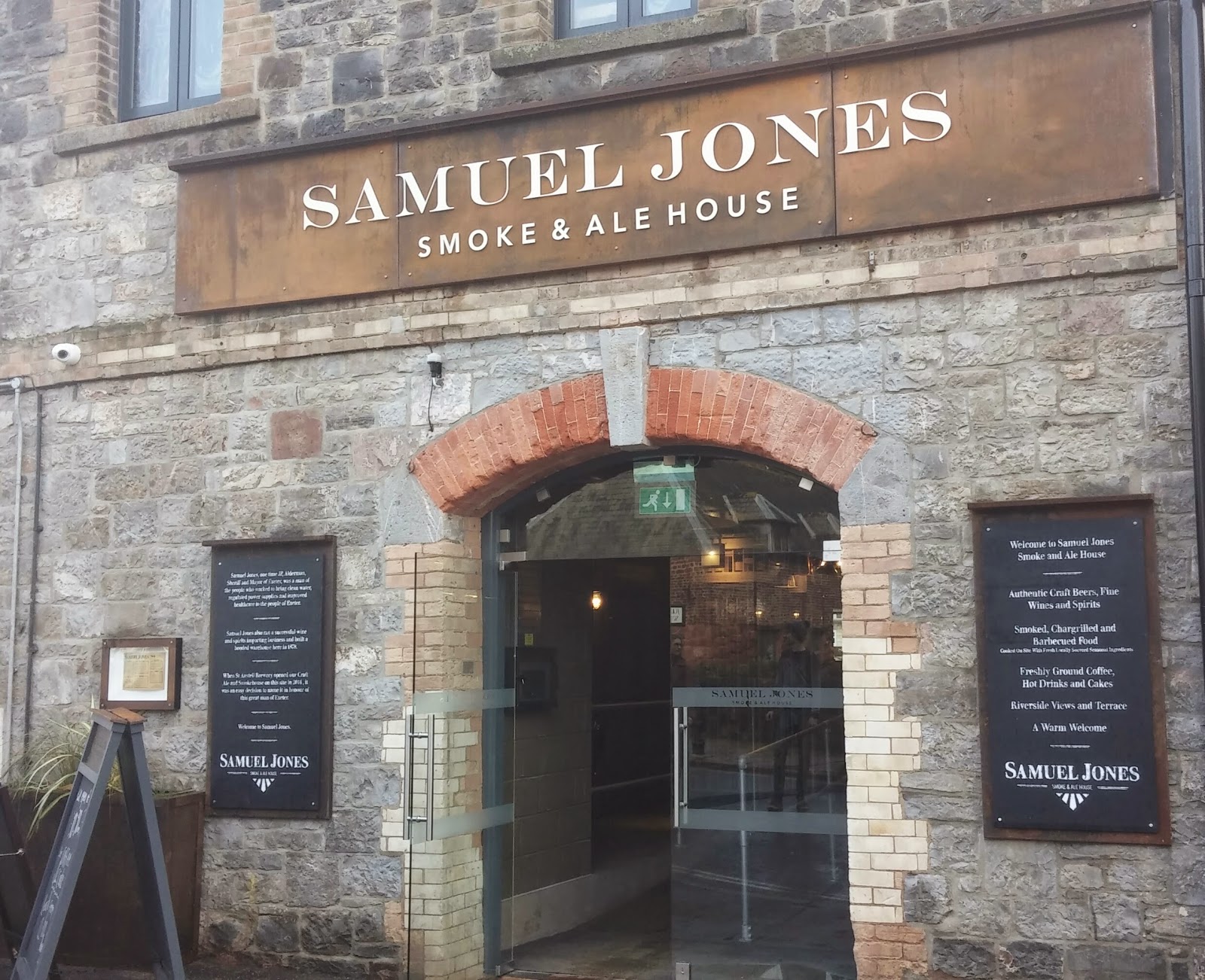 Review Samuel Jones, Exeter Sugar Pink Food