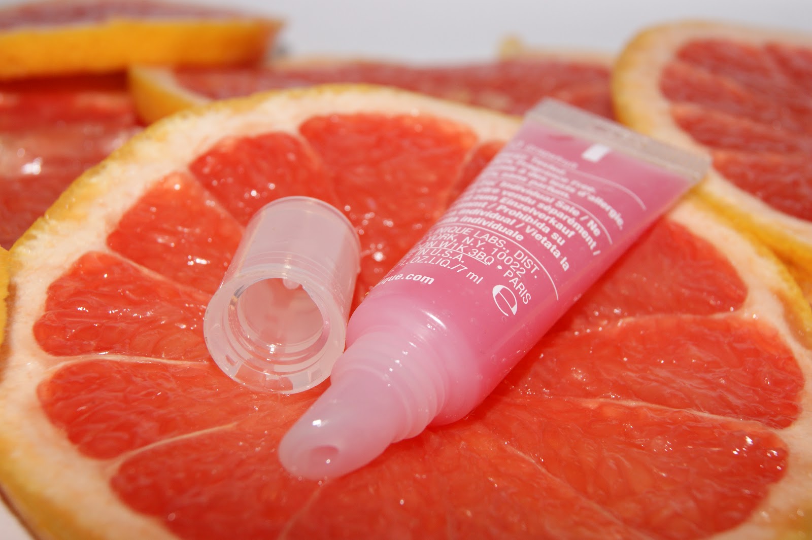 Clinique Superbalm Moisturising Gloss in Grapefruit Review The
