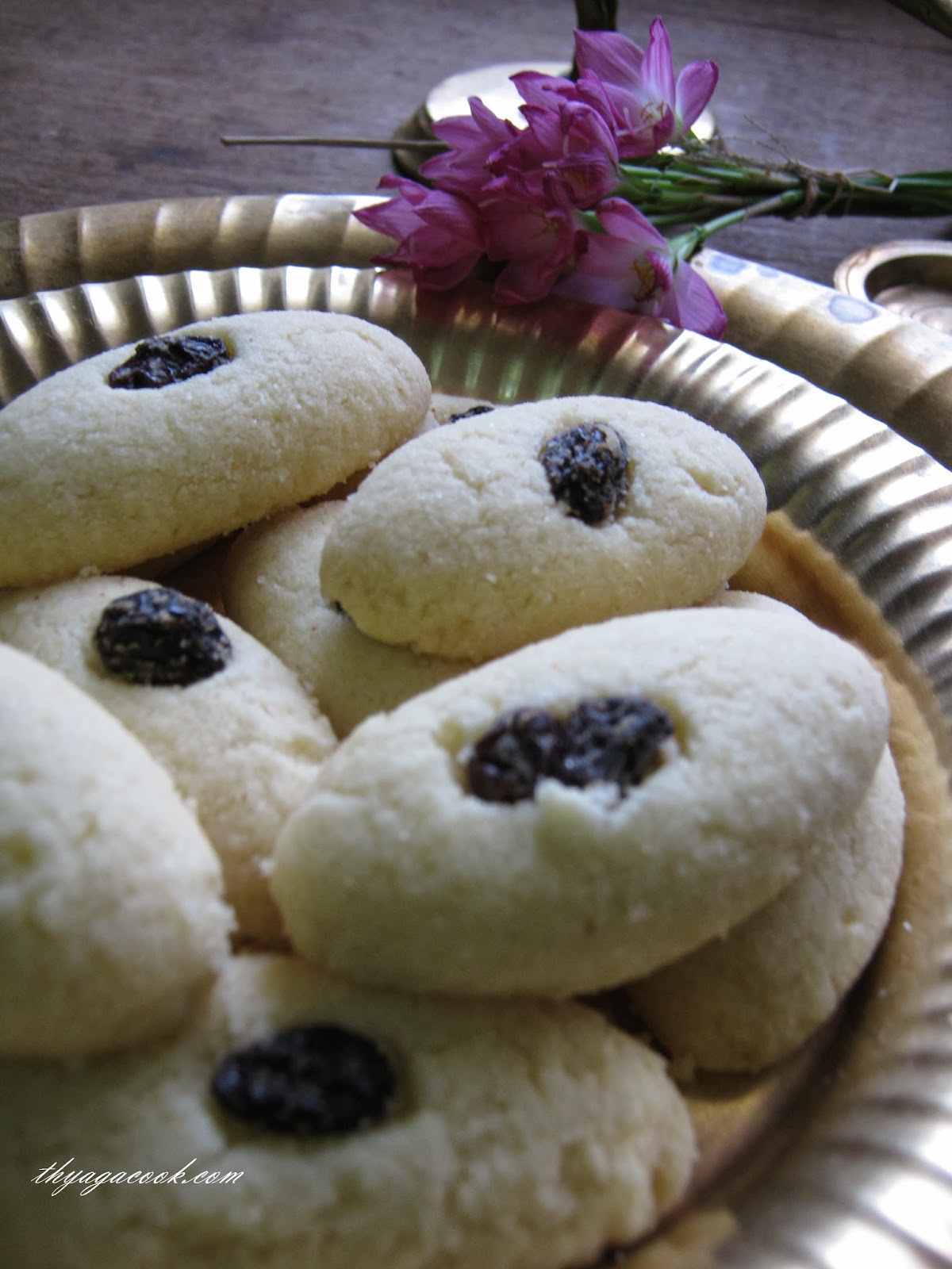 KARI LEAFS Malaysian flavour's GHEE COOKIES