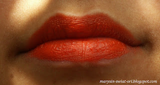 usta z pomadką Orange Pop The ONE 5-w-1 Colour Stylist Intense Collection, Oriflame