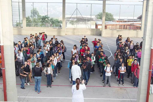 Escola Estadual Gertrudes Eder, de Carapicuíba (SP)