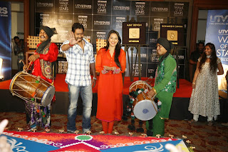 Ajay Devgn And Sonakshi Sinha Unveil Their Handprints For Walk Of The Stars