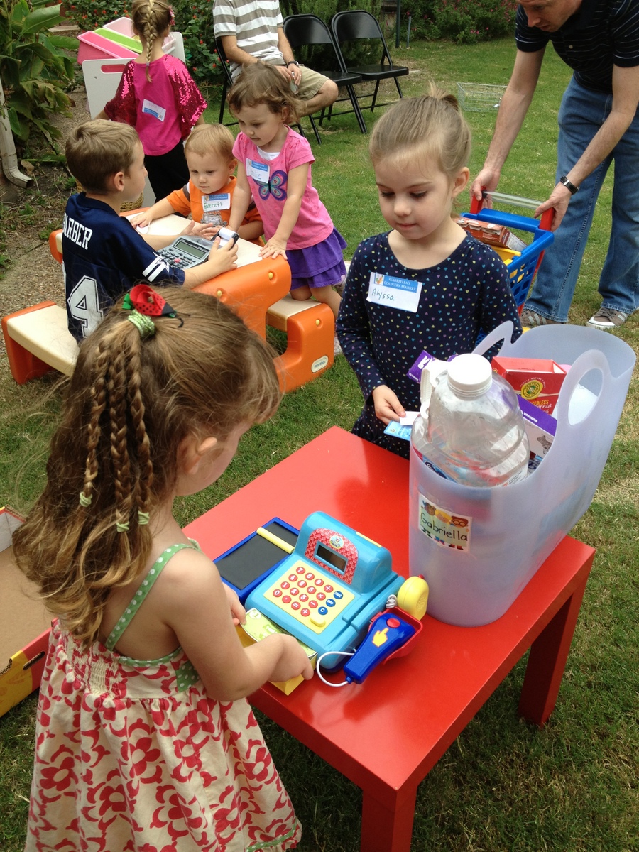 Those Dandy Dillards Grocery Store Birthday Party!