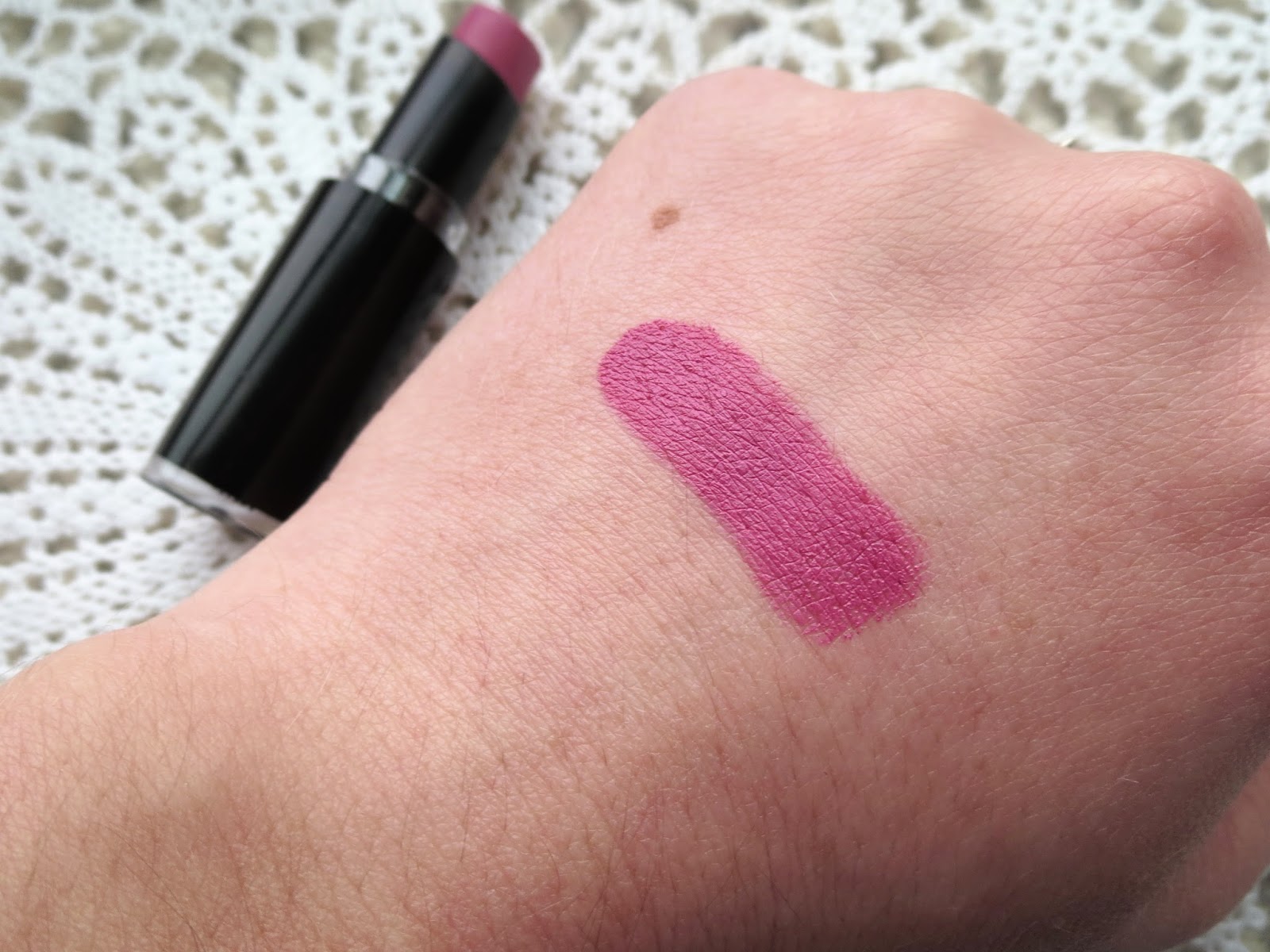 a picture of Wet n Wild Mega Last Lip Color in Mauve Outta Here (swatch)