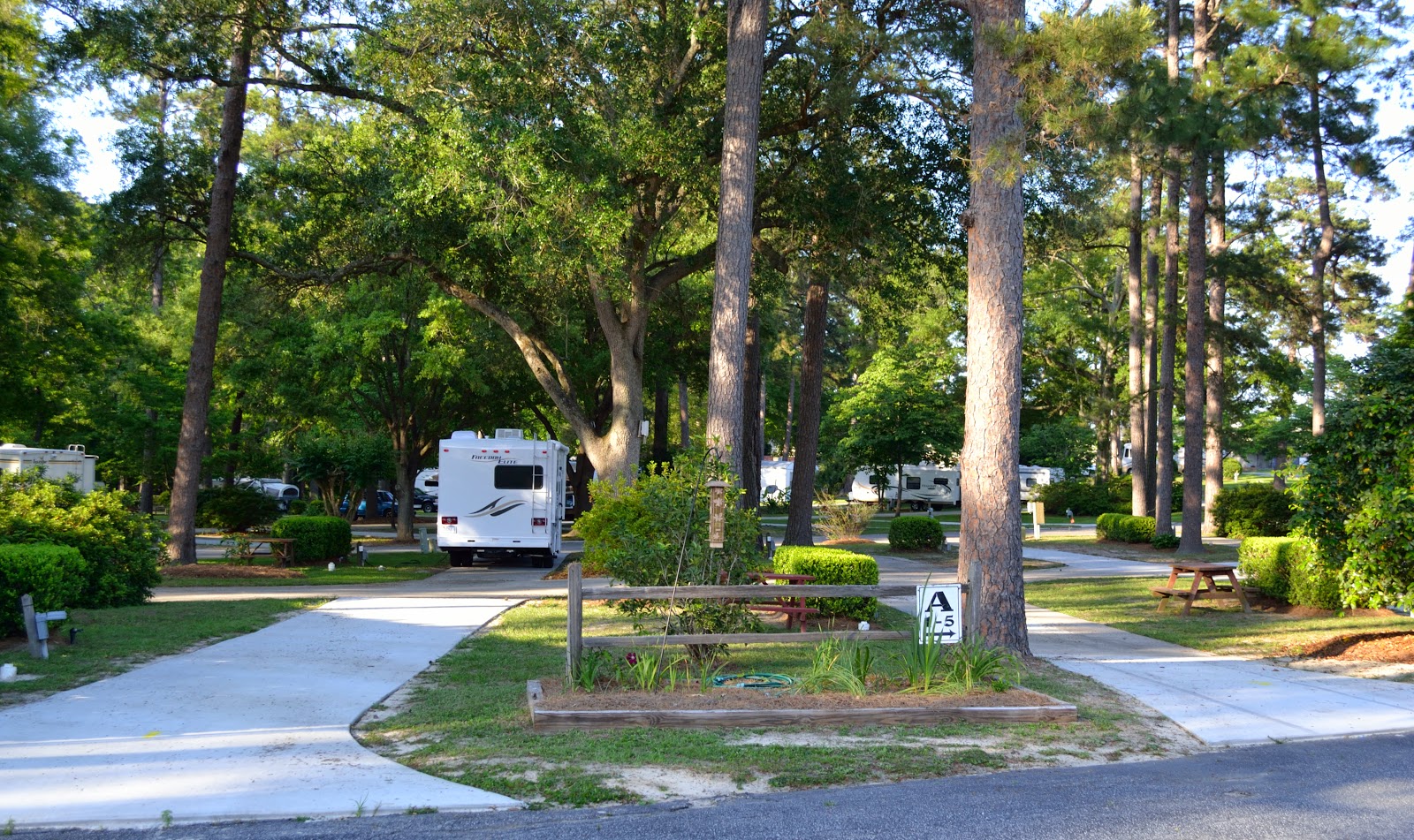 No Bad Days RVing: RV Park Scoop-River Park RV Park, Valdosta Georgia