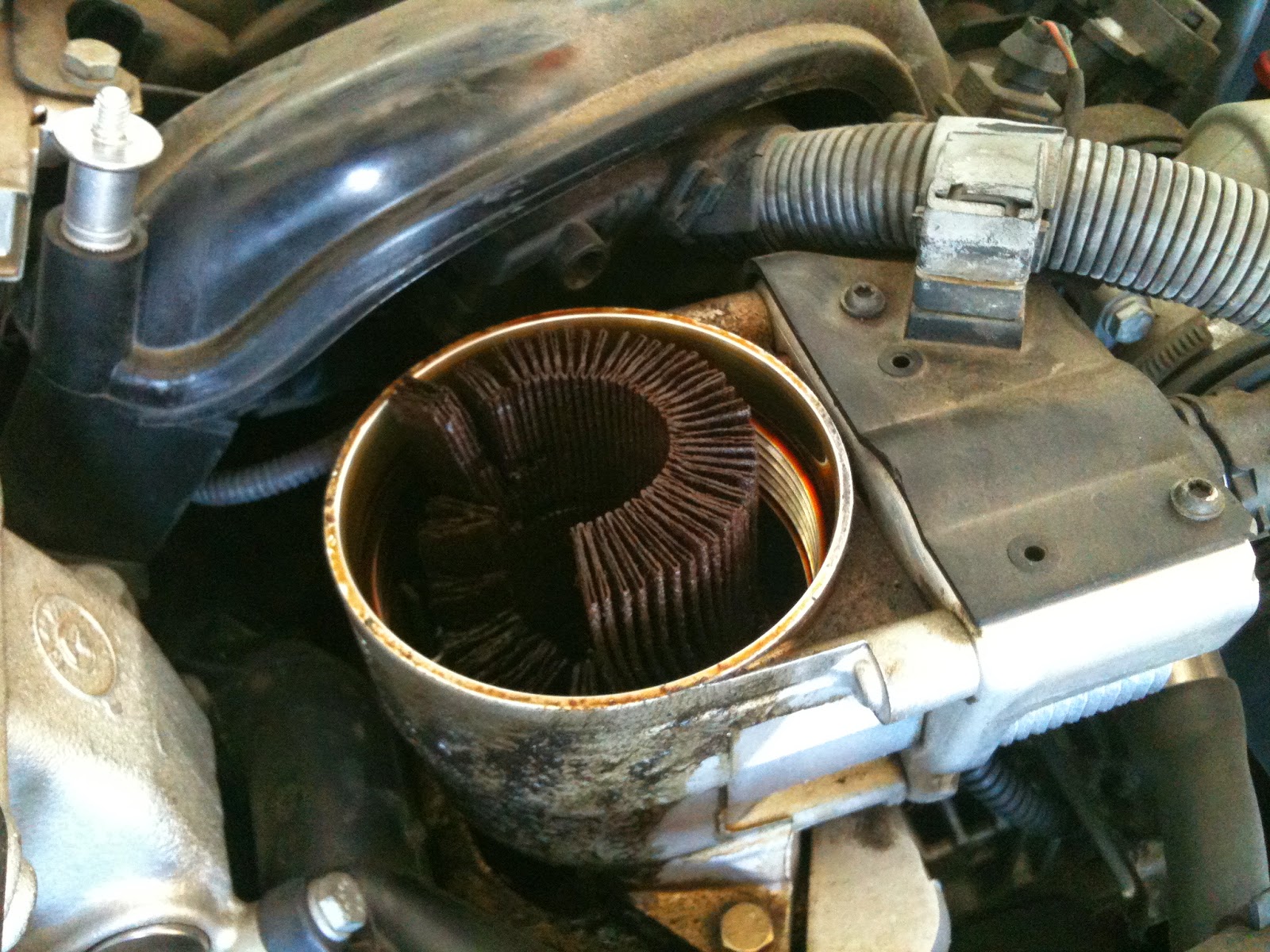 CHRISTIE PACIFIC CASE HISTORY BMW 318I N42 Oil Filter Failure.