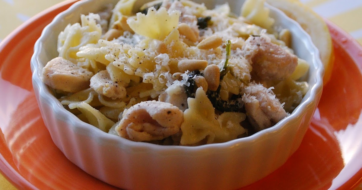 Everyday Insanity... Chicken and Spinach Farfalle