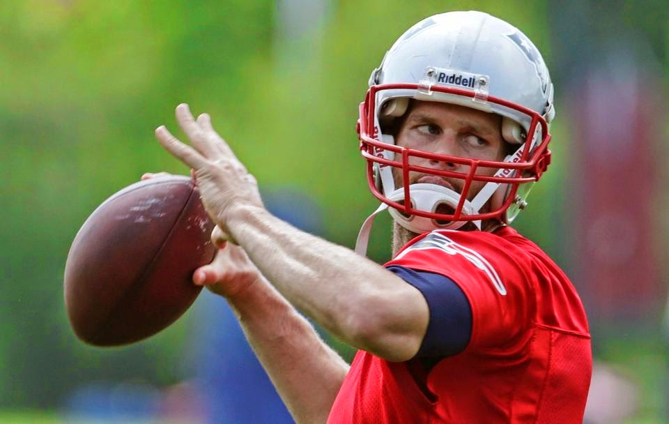 Tom Brady at top of list of QBs ranked by NFL insiders