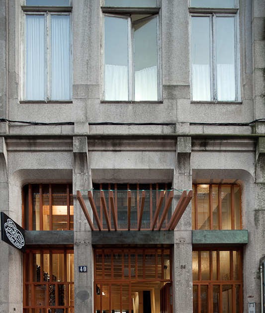 Marzua: Bar La Boheme de AVA Architects