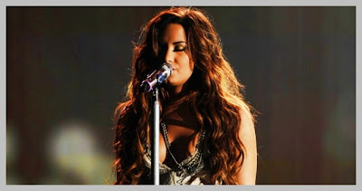 Demi+lovato+skyscraper+live+do+something+awards