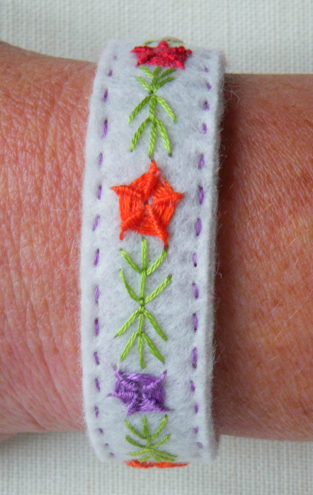 NANCY NICHOLSON Embroidered Bracelet Tutorial