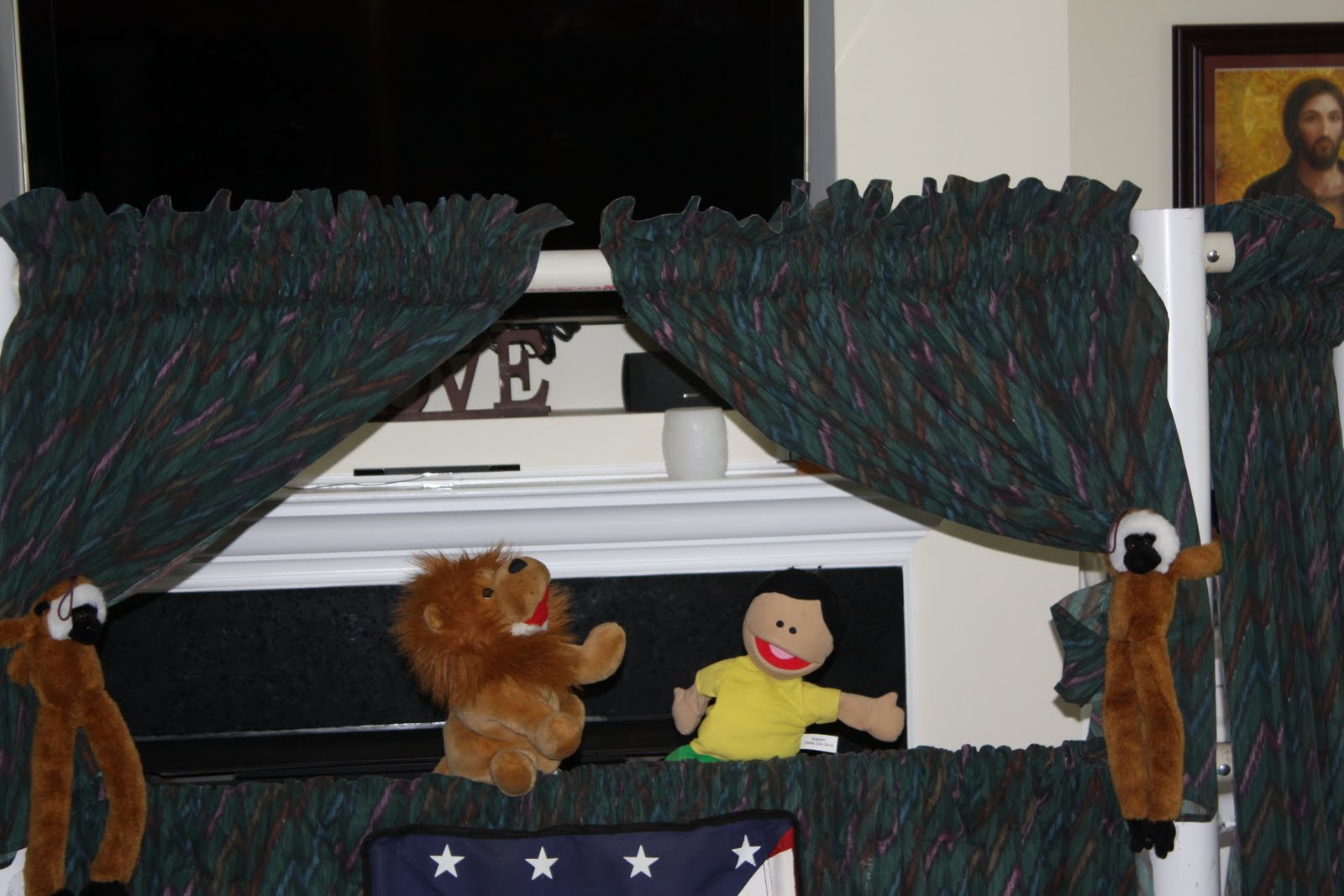 A Slice of Smith Life A Special and Fun Puppet Show!