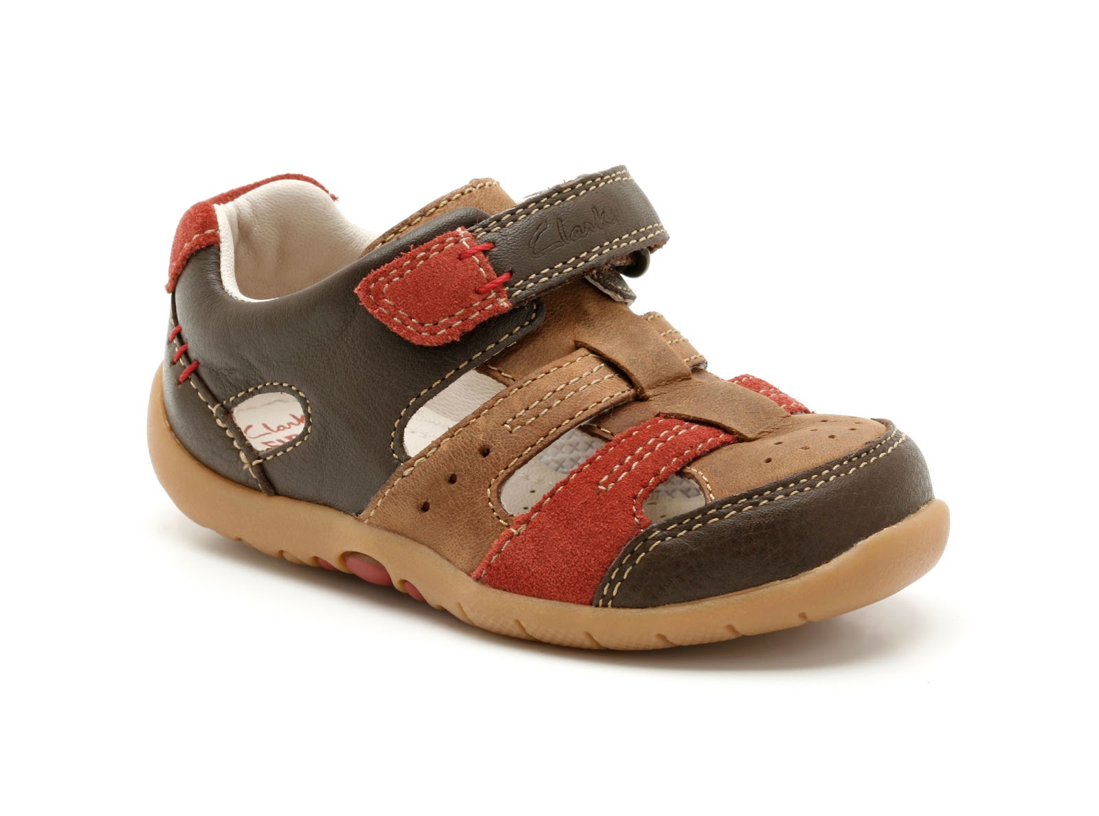 Sandal Clarks Anak - Fabulous Motherhood Hari Ini sandal clarks anak fabulous motherhood hari ini