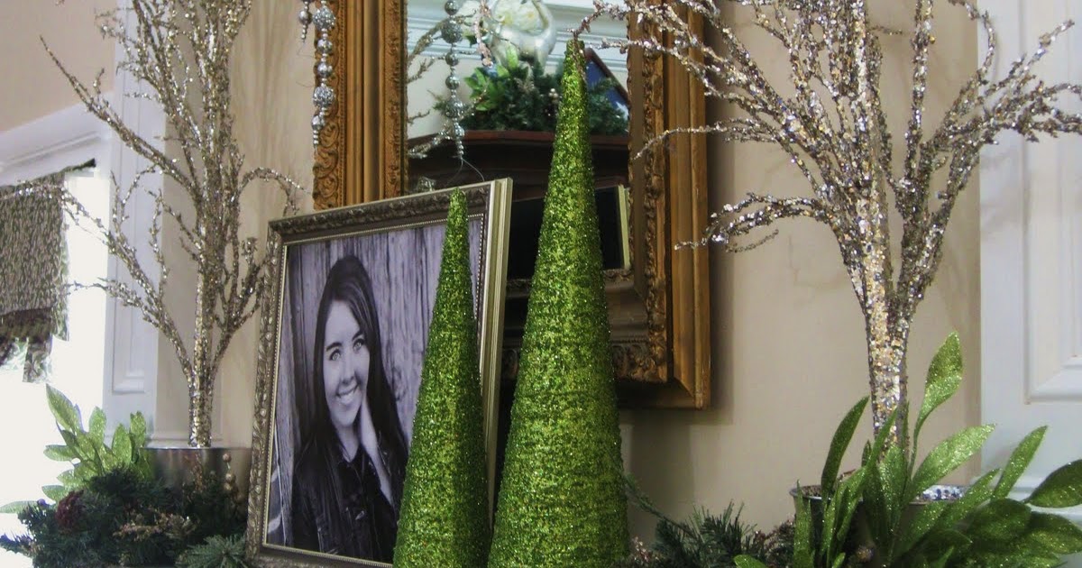 Ramblings of a Southern Girl: Ready for Santa's Arrival - Mantel '11
