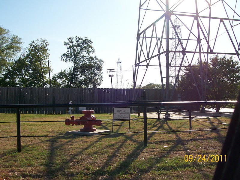 Rockhounding Around East Texas Oil Museum, Kilgore Texas