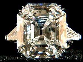 elizabeth taylor diamond for a large jewelry box