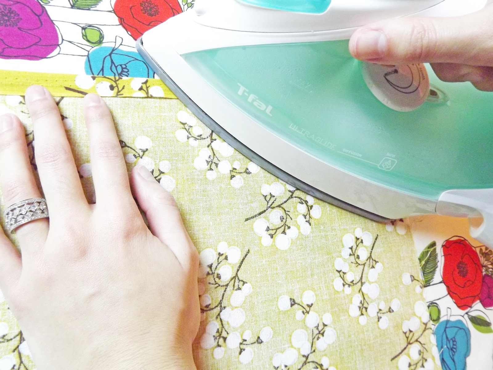 How To Sew Napkins!!