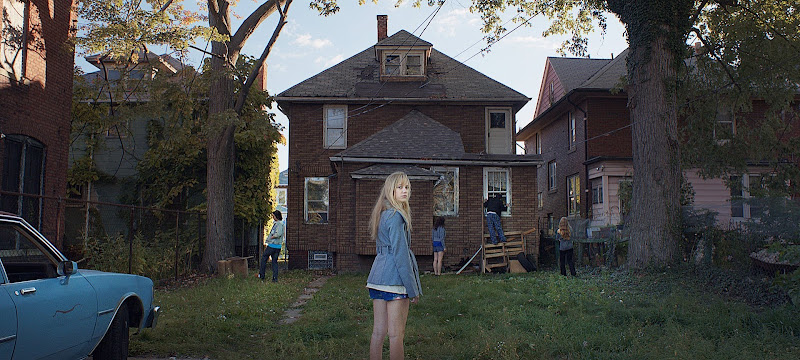 Corrente do Mal (It Follows)