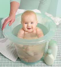 استحمام الطفل الرضيع Baby+bath