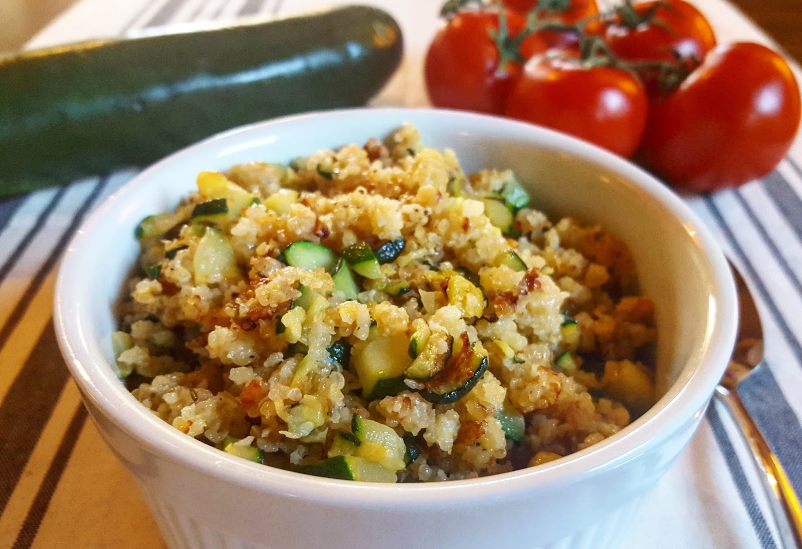 l.c.k.Cafe Garlic & Cheese Zucchini Quinoa