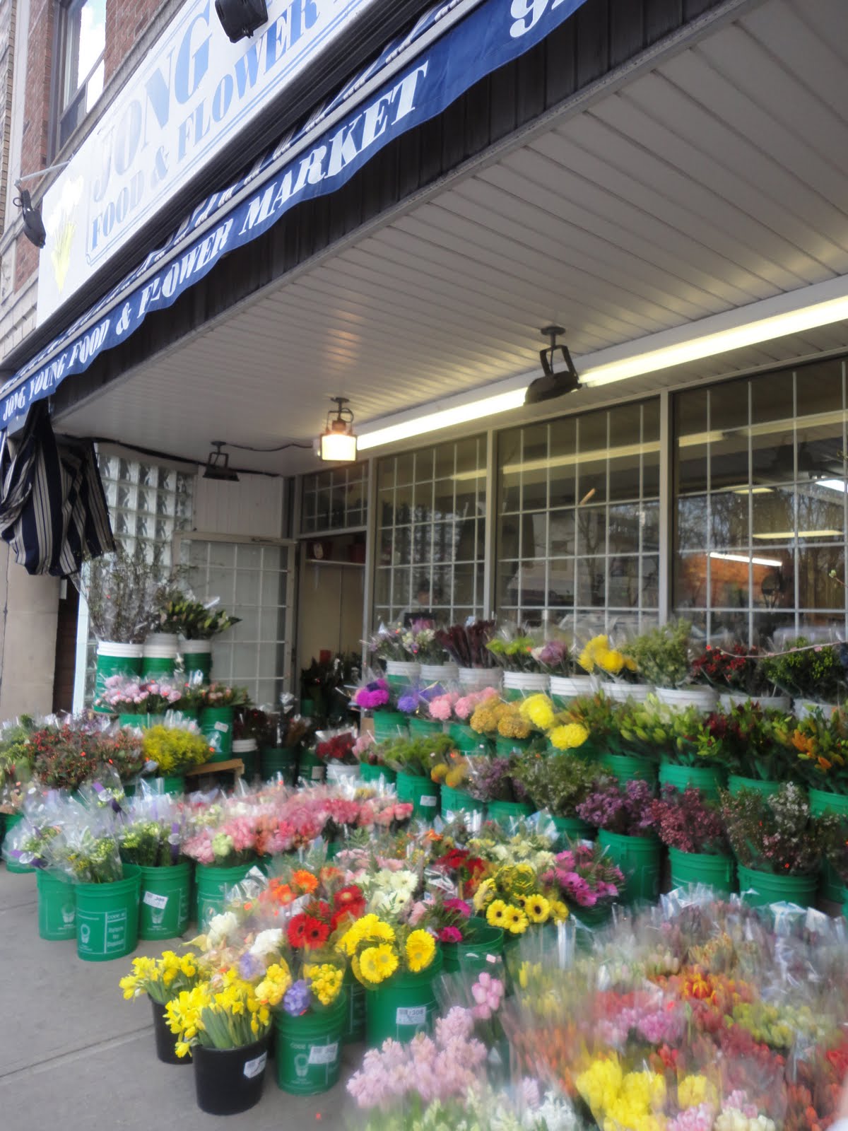 henhaochiTO Mother's Day High Tea