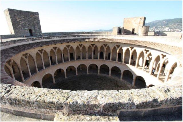 Planta circular del Castillo de Bellver en Palma de Mallorca