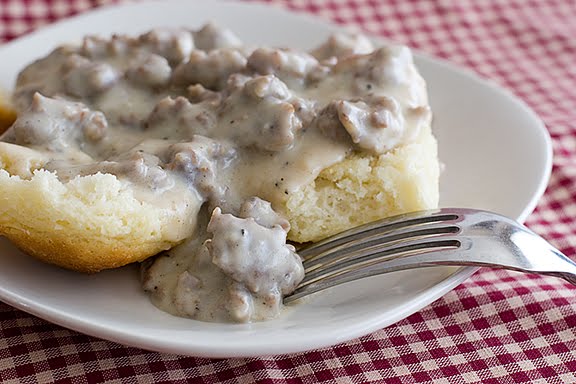 Biscuits_and_Sausage_Gravy.jpg