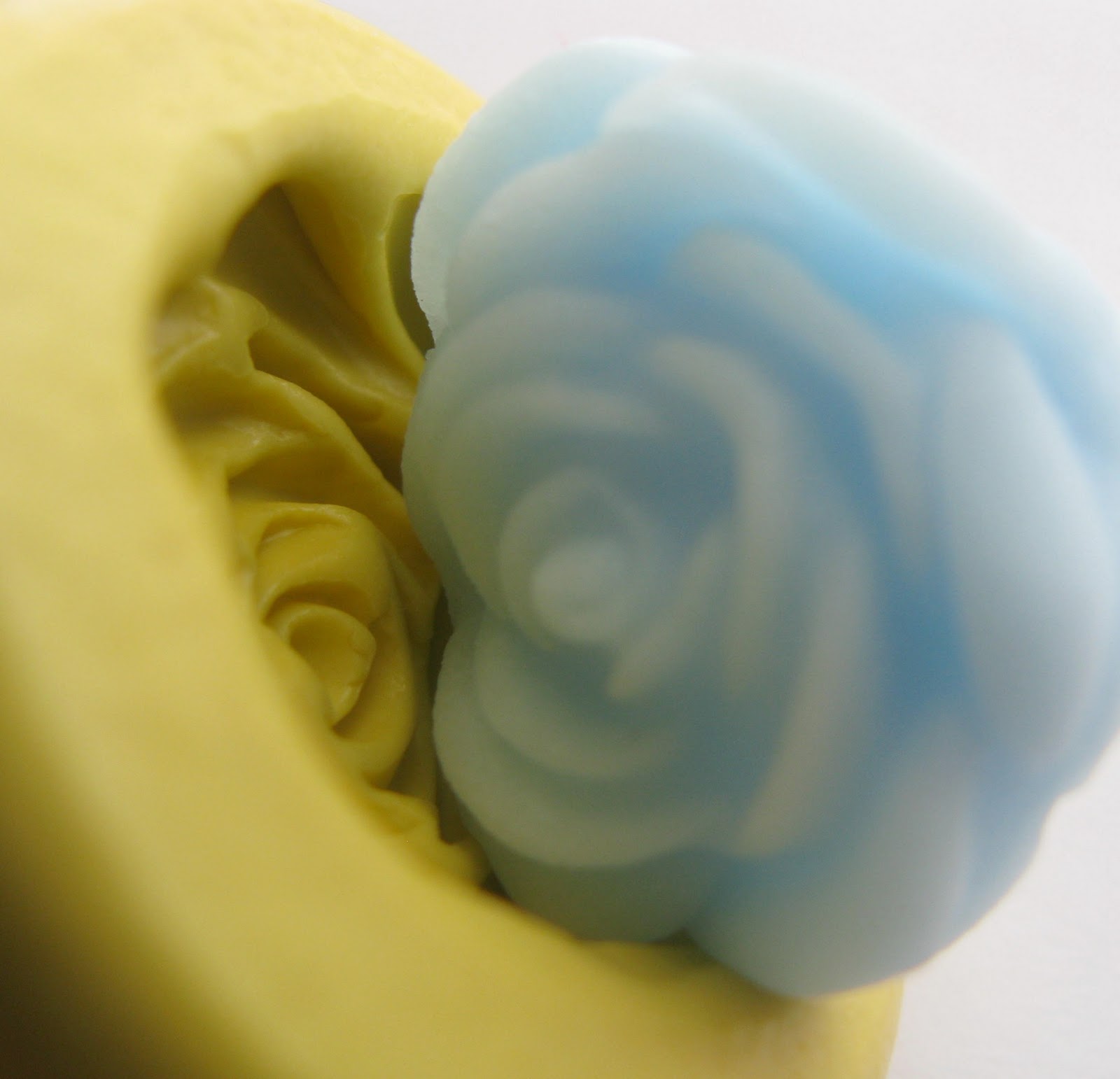 Dinkalulu Silicone Molds Fondant Flower Molds