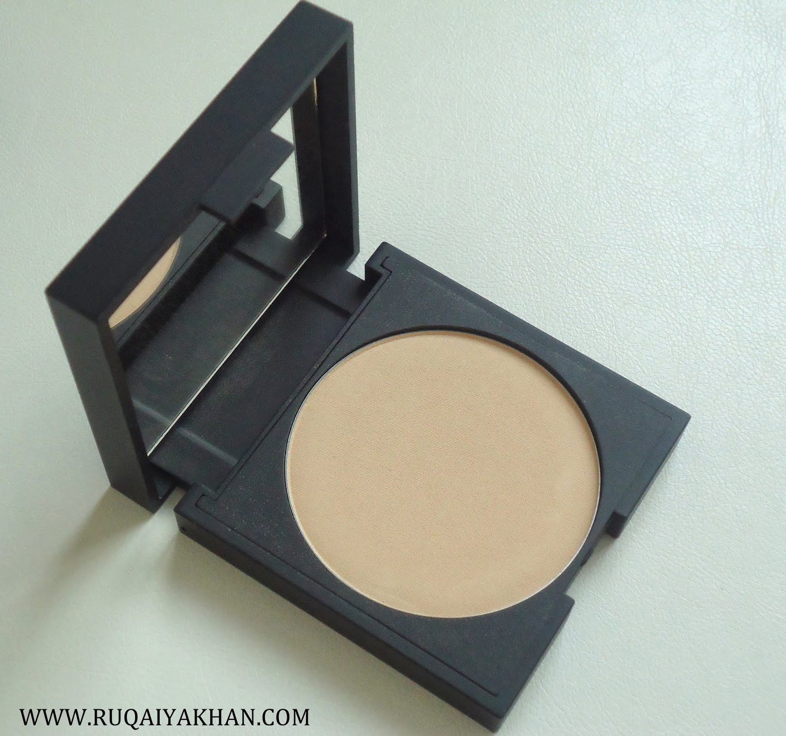 Ruqaiya Khan Amazing Cosmetics Mineral Velvet Foundation, Amazing
