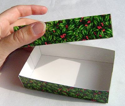 empty present box