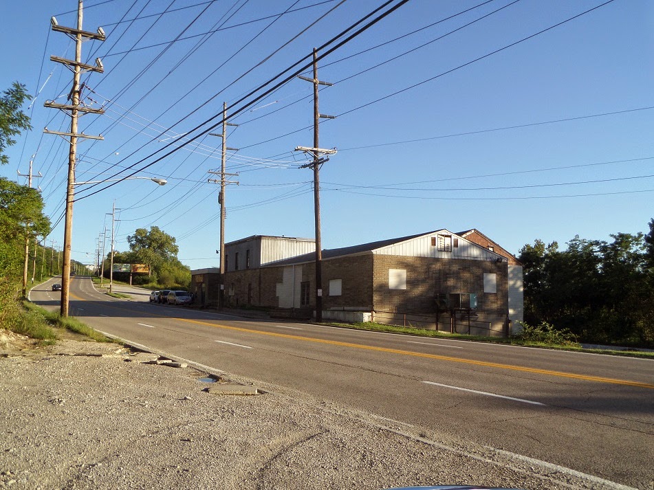 Kentucky Travels Bobby Mackeys in Wilder Kentucky