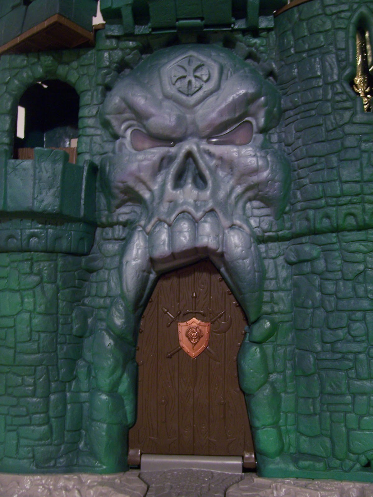 My Best Toys Masters of the Universe 2002...Castle Grayskull...