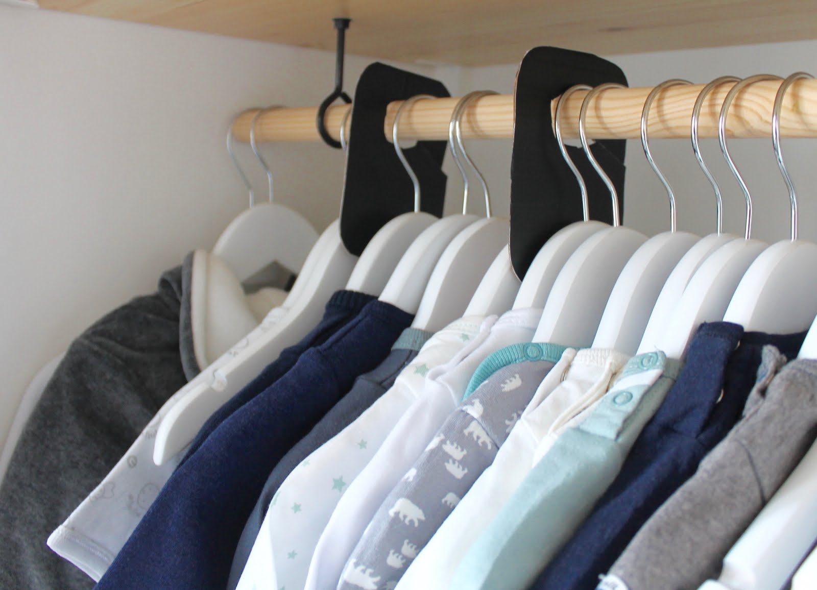 Kleine kledingkast babykamer: kleine kamer handig indelen life ...
