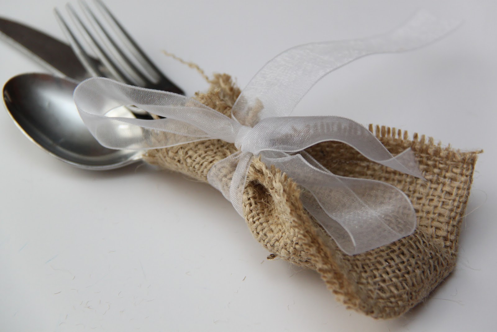Burlap Silverware PouchesTUTORIAL Smashed Peas & Carrots