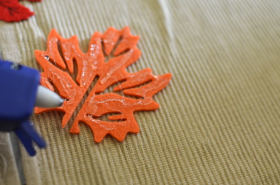 DIY dollar store TABLE RUNNER PLACE OF MY TASTE