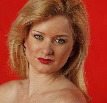 Burguscircus Jasmine George Straga Membre Du Jury De L Australian Circus Challenge 3 Au 5 Octobre 2014