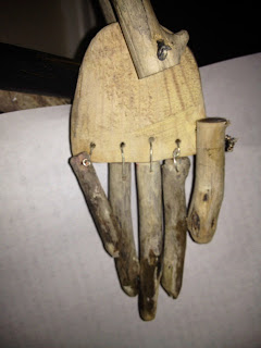 Stephanie Brockway: The Making of a Driftwwod Skeleton Puppet