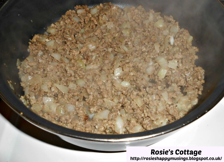 Rosie's Cottage Quick & Easy Beefaroni Recipe