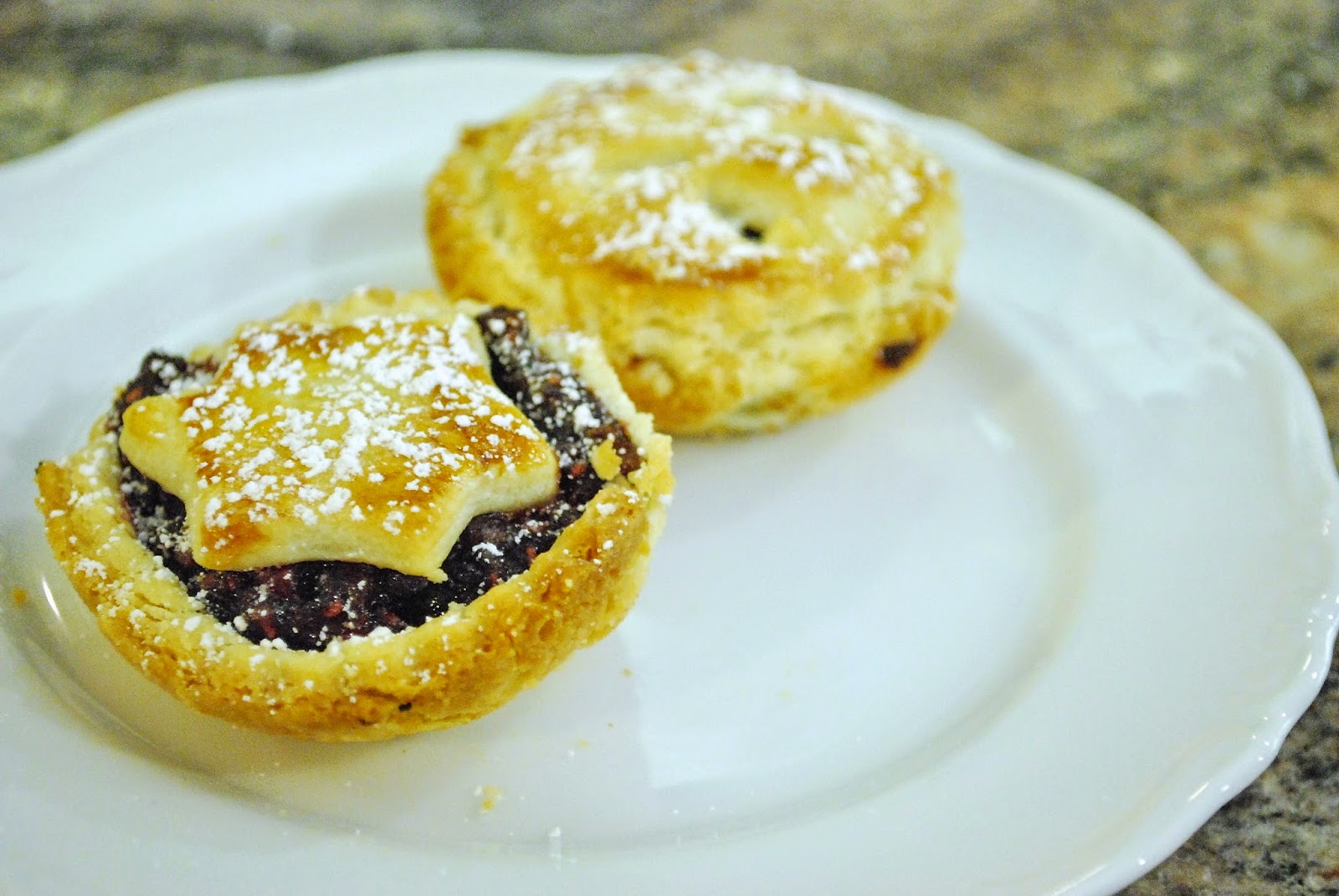 NourishRDs (Holly)berry Mince Pies