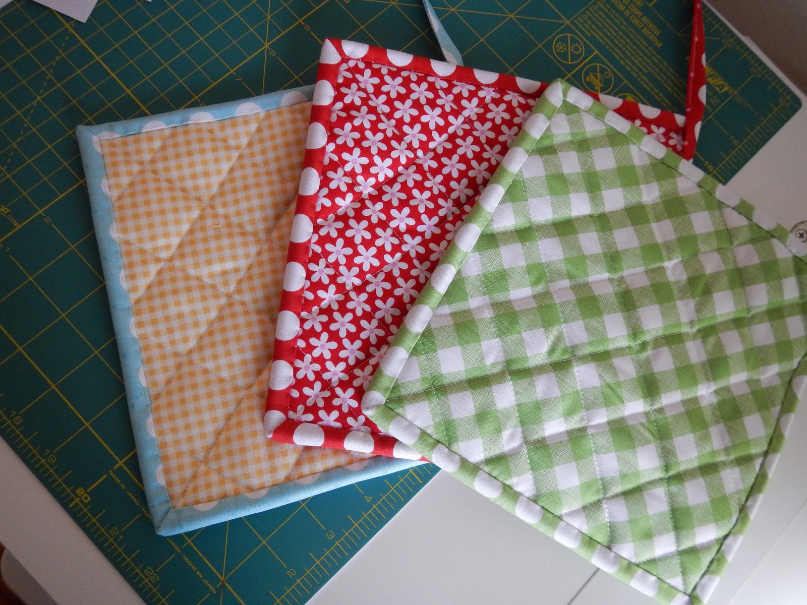 A Place to Share Charm square pot holder tutorial