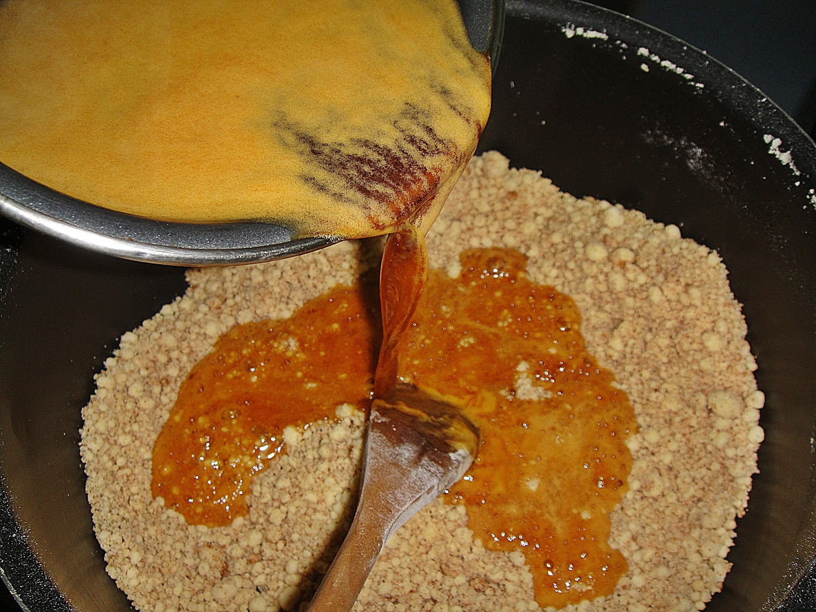 Maryam's Culinary Wonders 408. Iraqi Date Molasses Halawa